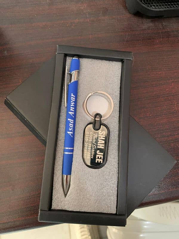 customised  your name on pen and keychain 3