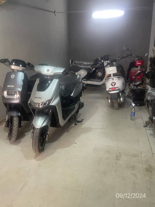 T9 Eco Aima Metro Yadea All bikes in gulshan jauhar johar 1