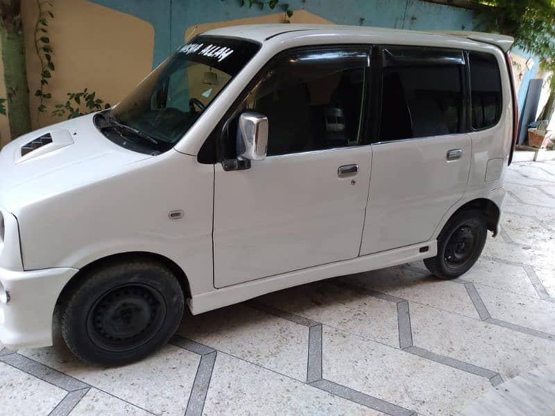 Daihatsu Move same is ,hijet, suzuki every,mada skram,nissan clipper 3