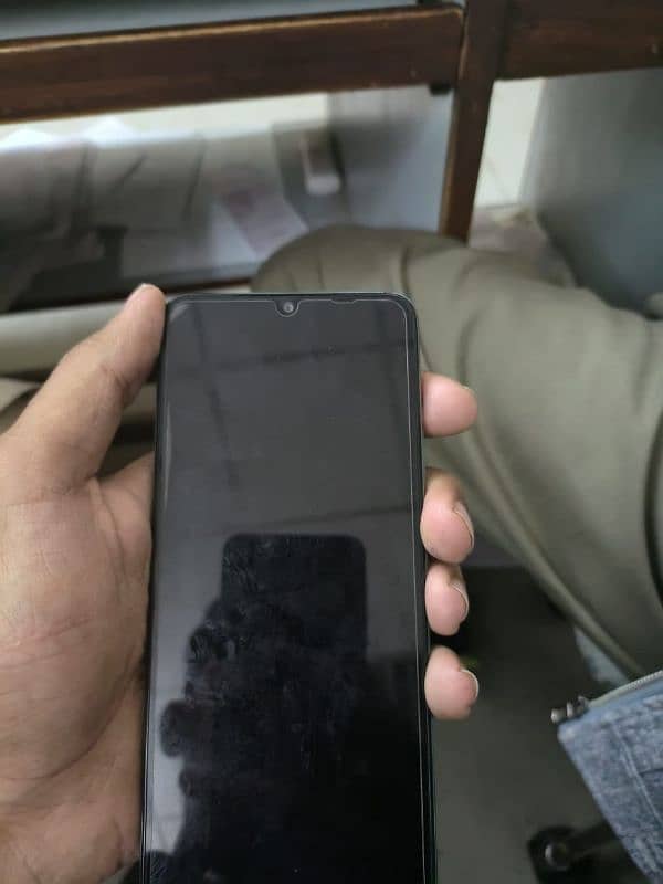 Redmi A3 in 9 by10 condition with original charger and box 03287742990 7