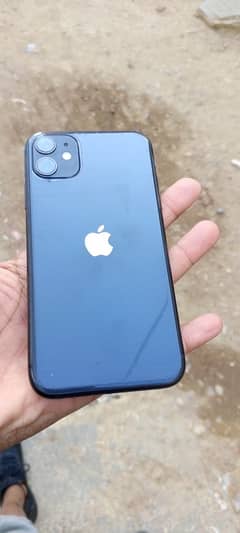 i phone 11 10/10 factory unlock non pta al oky water selad 03182745788