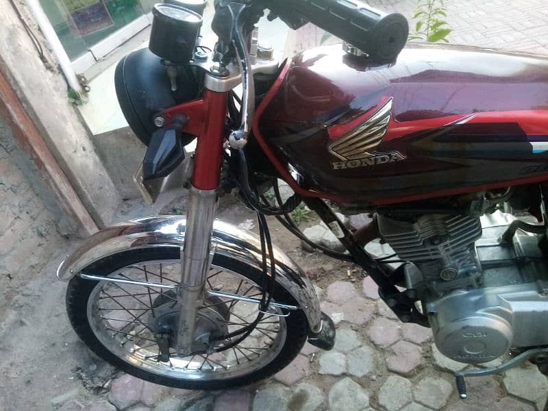 Honda CG 125 model 2016 5