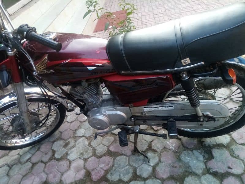 Honda CG 125 model 2016 6