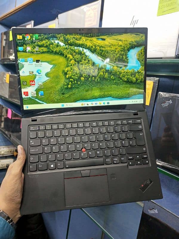 Lenovo X1 Carbon Core i5 8th Gen 8GB Ram 256GB NVME with FHD IPS Disp. 0