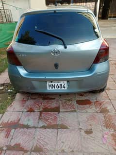 Toyota Vitz 2014