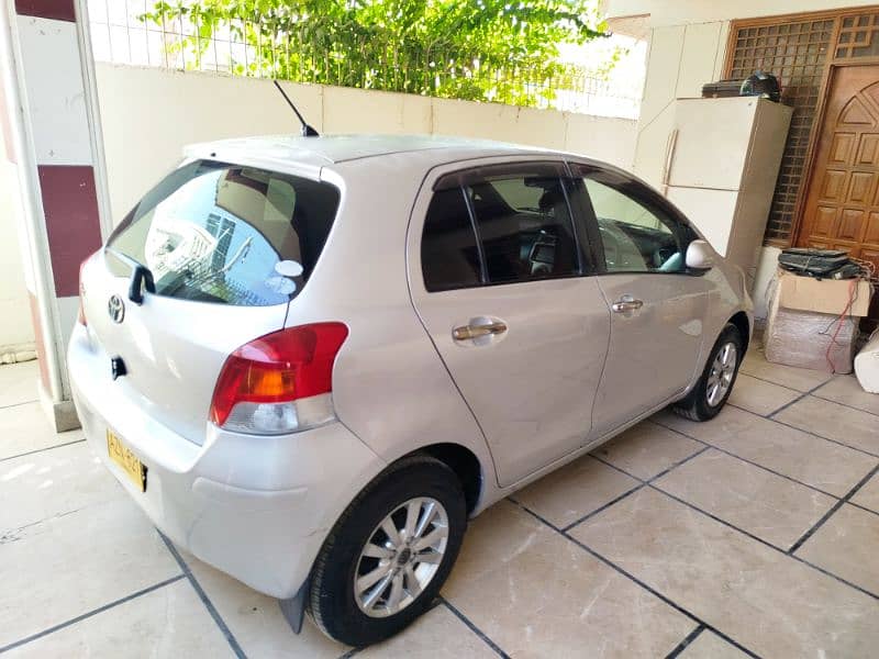 Toyota Vitz 2010/2013 2