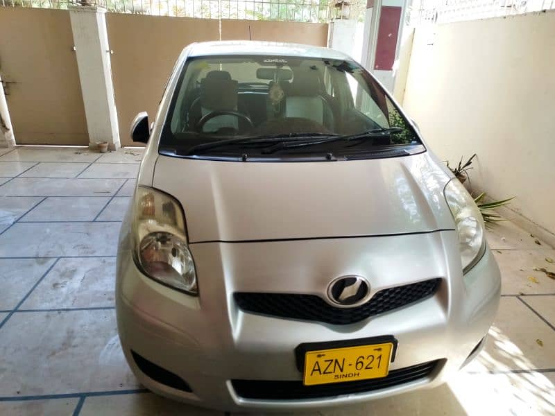 Toyota Vitz 2010/2013 3