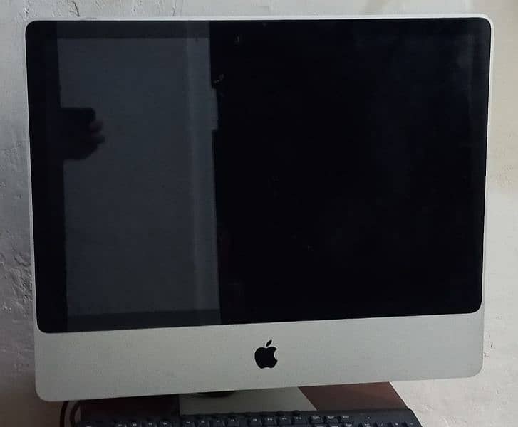 Apple iMac All in One Desktop PC 1