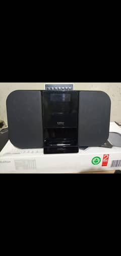 Amplifier import from dubai untouch with box and charger