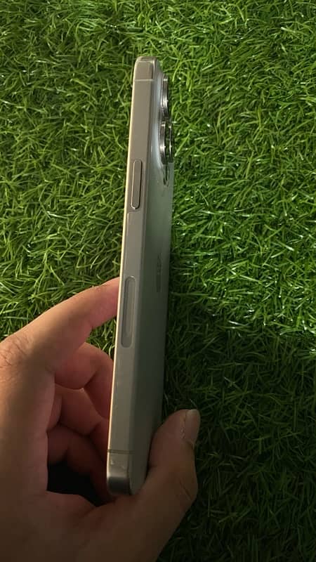 iPhone 15 pro max natural titanium 256 GB Jv 3