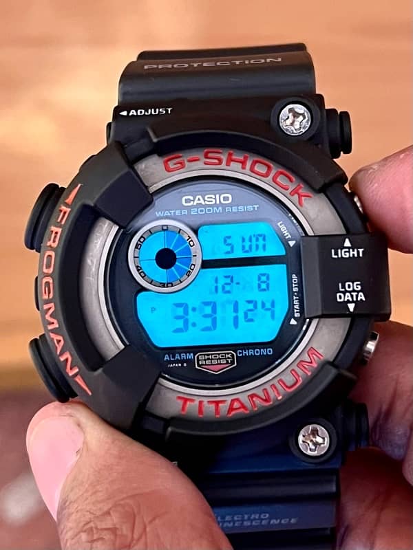 Casio G-Shock DW-8200-1A Frogman 6