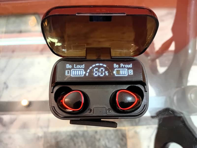 M10 Earbuds 0