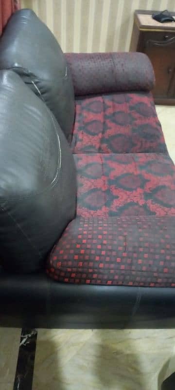 2 seater sofa and 2 jumbo seater sofa 7