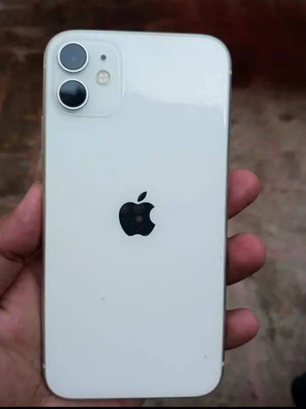 Iphone 11 ,JV, 64GB. Health 86%,White, Waterpack 0