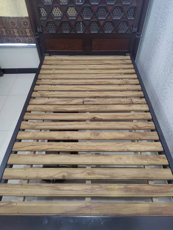 Bed Single made by sheesham wood 2