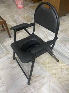 Commode Chair with foam for Patients