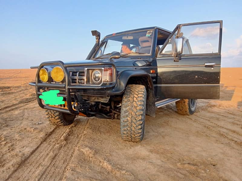 Mitsubishi Pajero 1990 4