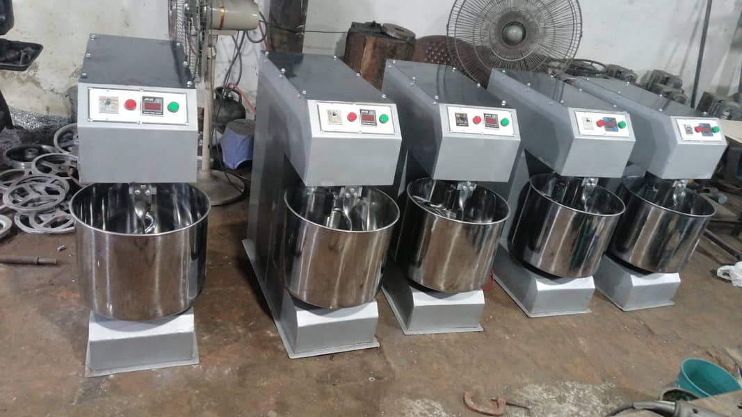 Dough mixer/ Dough machine/dough mixer machine/haleem mixer 1