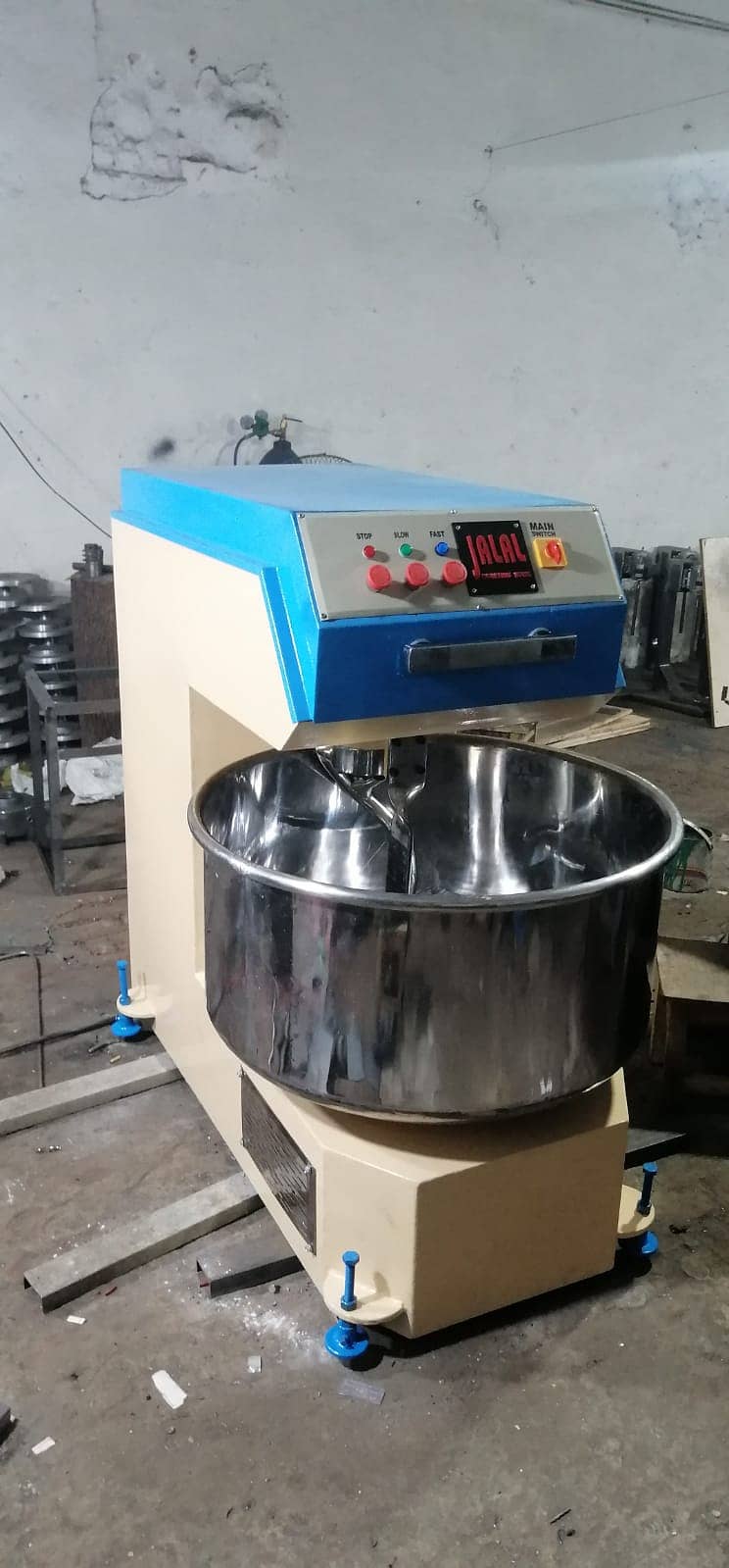 Dough mixer/ Dough machine/dough mixer machine/haleem mixer 2