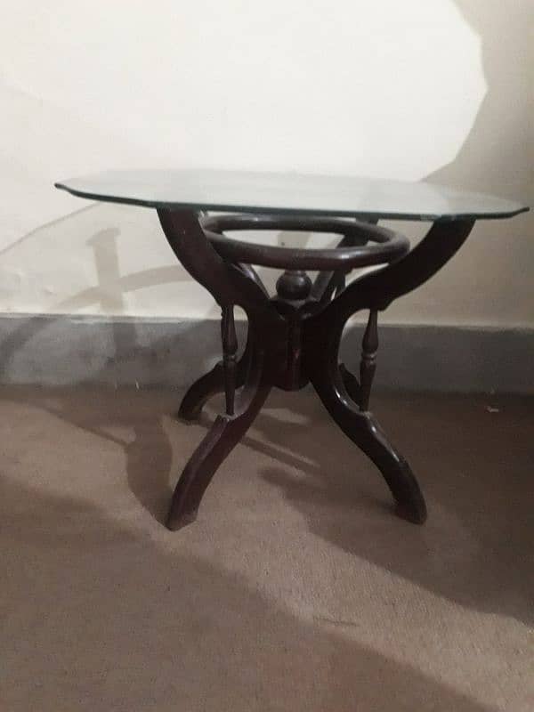 2 side glass tables and trolley 0