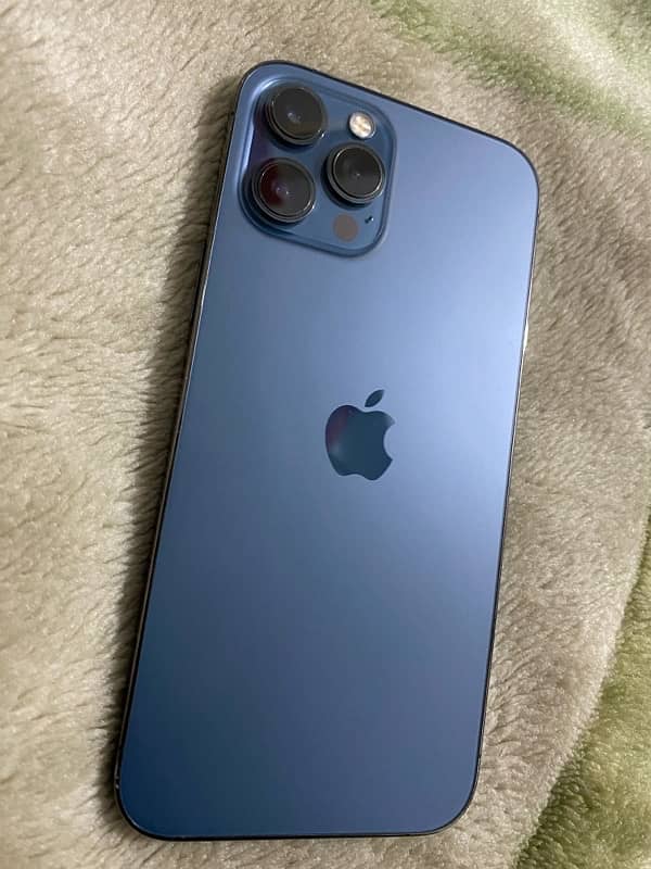 I phone 12 pro max water pack 0