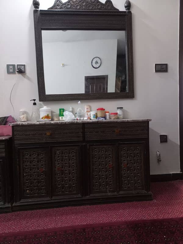 dressing table with mirror 1