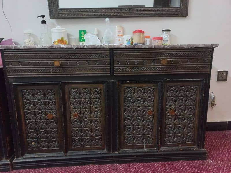 dressing table with mirror 2