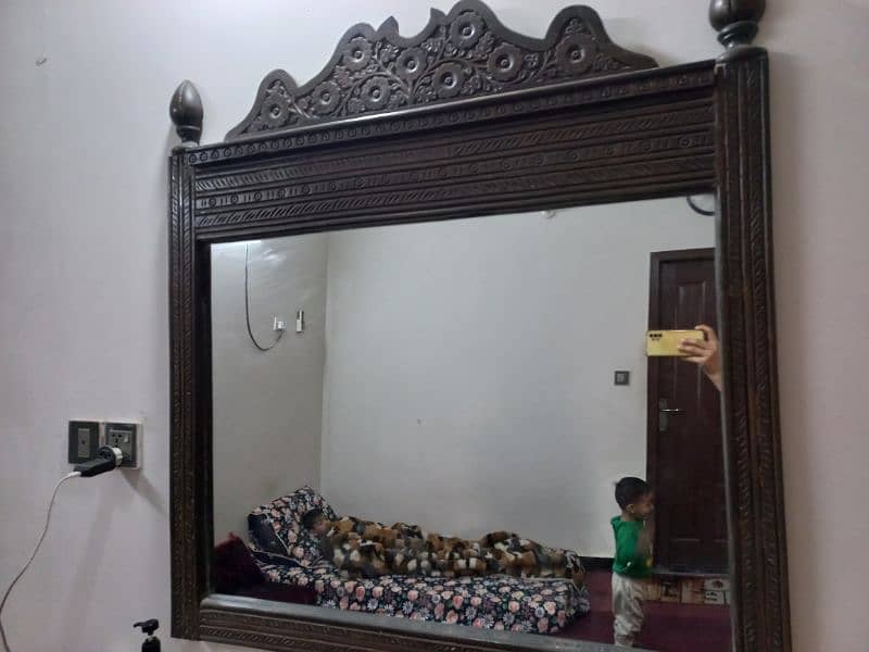 dressing table with mirror 4