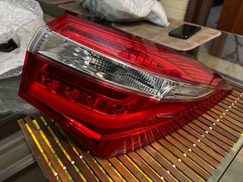 Corolla rear lights set Geniune 100% 5