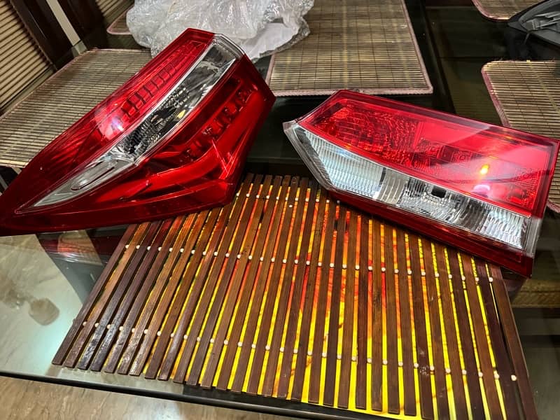 Corolla rear lights set Geniune 100% 7