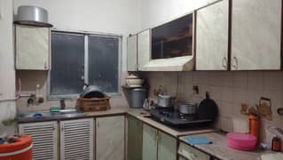 3BDD 1950 SQFT 1 FLOOR WEST OPEN GOOD CONDITION. . .