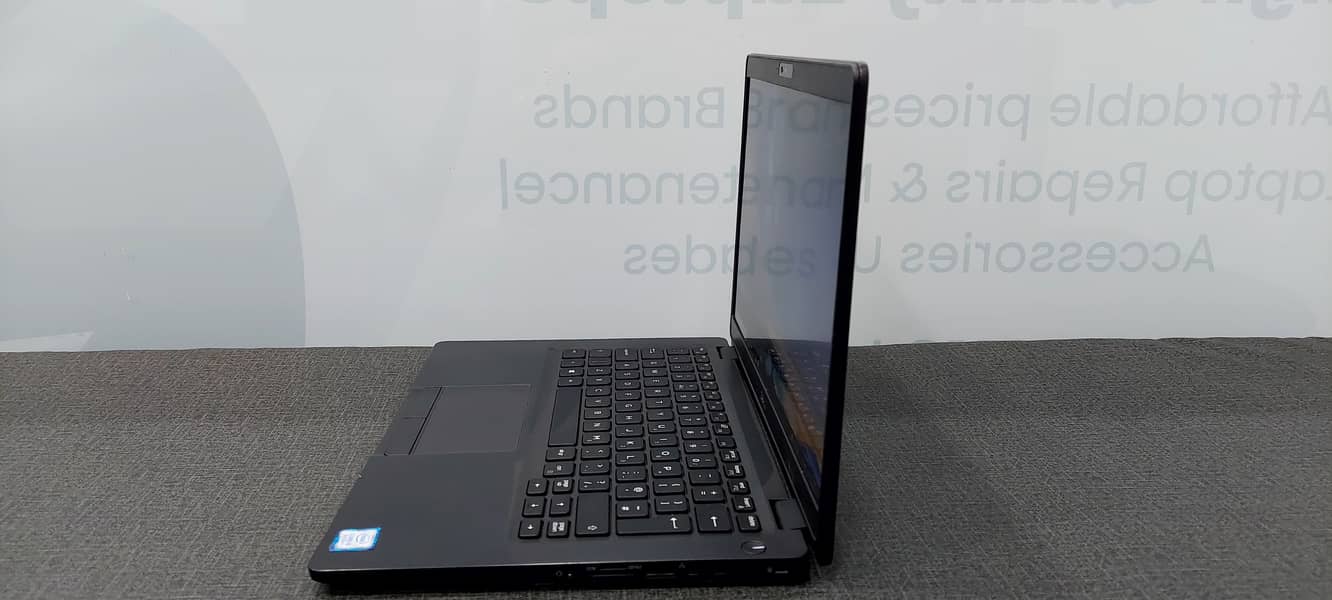 DELL Latitude Laptop 5300 2