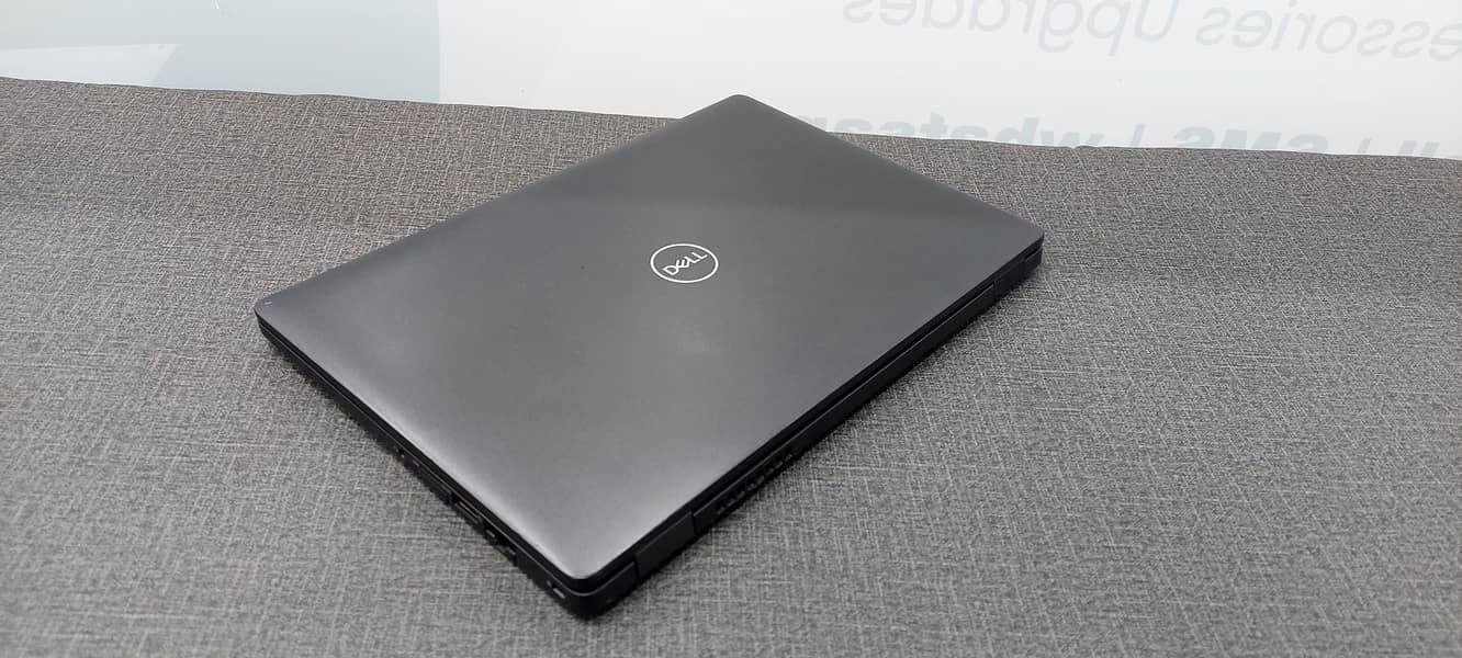 DELL Latitude Laptop 5300 8