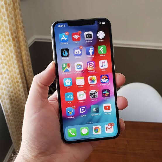 Apple iPhone XS 1