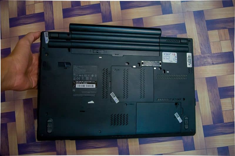 Lenovo Thinkpad T520 Core i7 2nd Gen 6