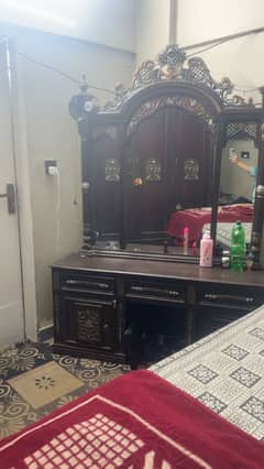 wood dressing table