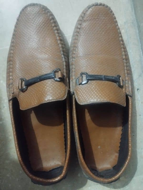 Men shoes. used. no issue 1