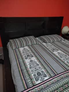 bed,2 side tables with mattress