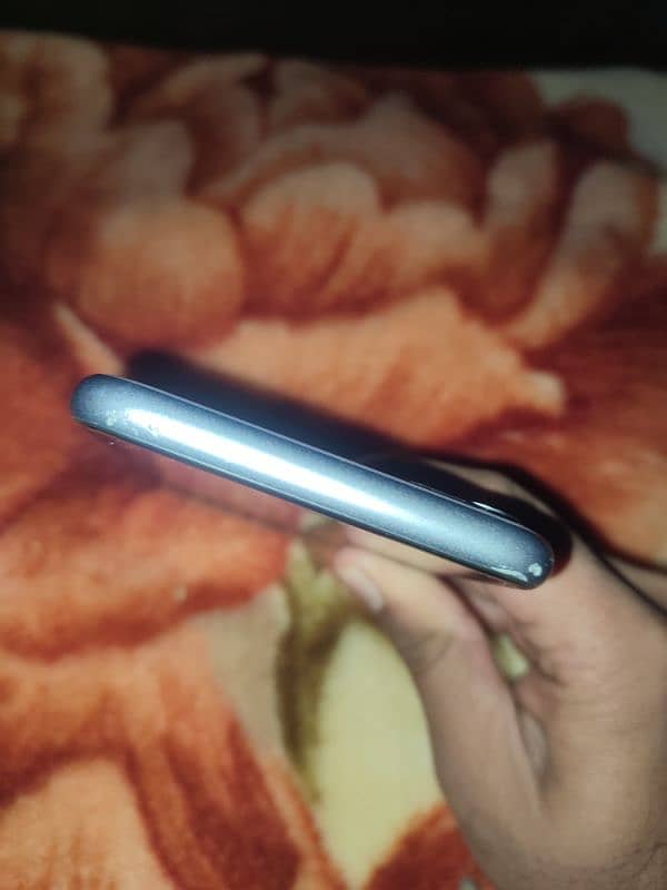 Iphone 11 64gb 4