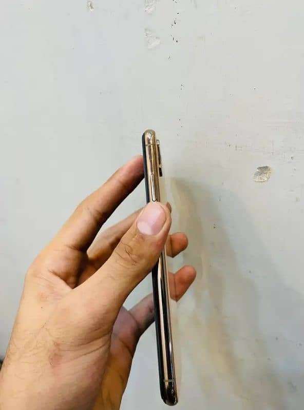 iphone xs max 256 GB non pta 3