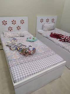 fully furnished roomset with excellent condition