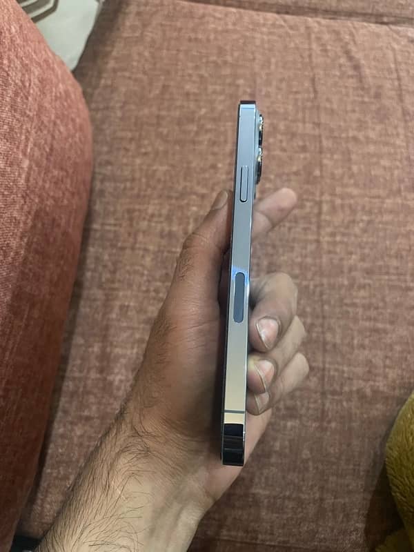 iphone 13 pro max 128gb PTA 2