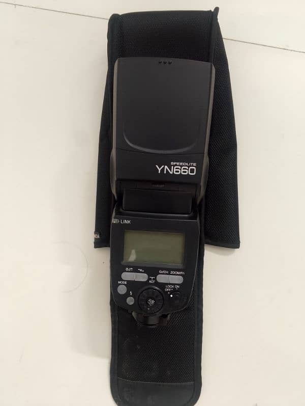 Yongnuo flash light YN 660 3