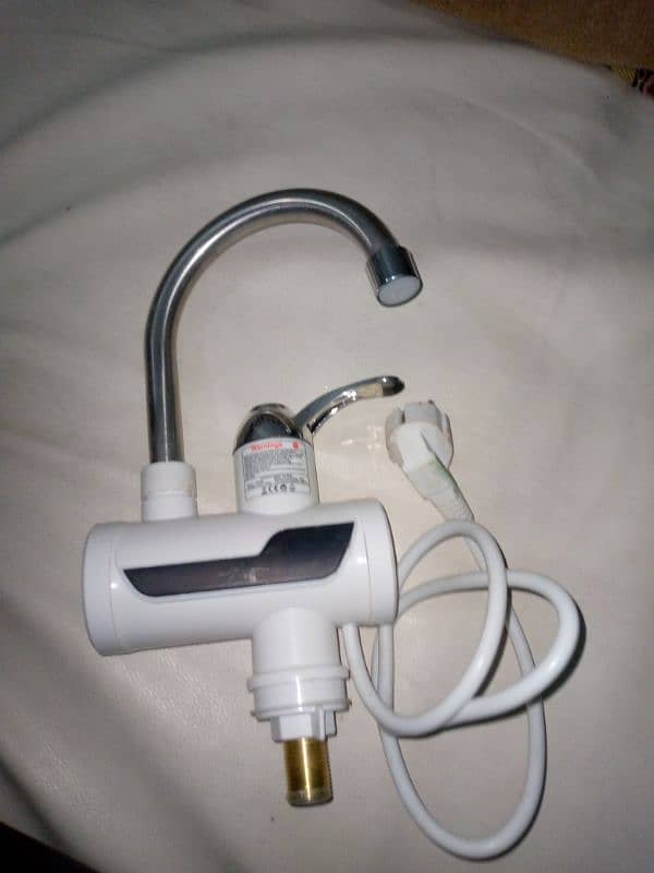 Instant Electric Water Heating Faucet 2