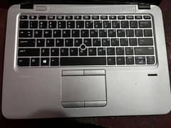 "HP EliteBook 820 G3"