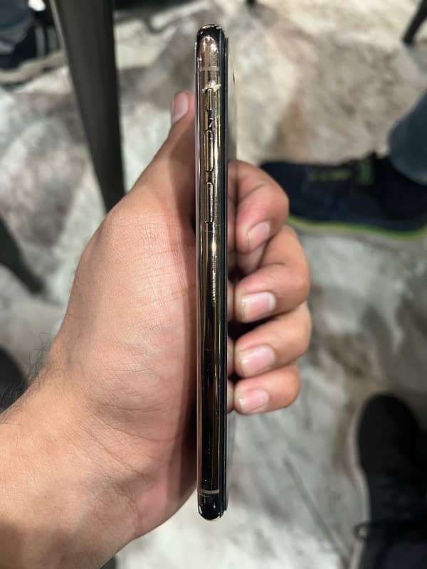 iPhone XS 64 GB Pta proved 0