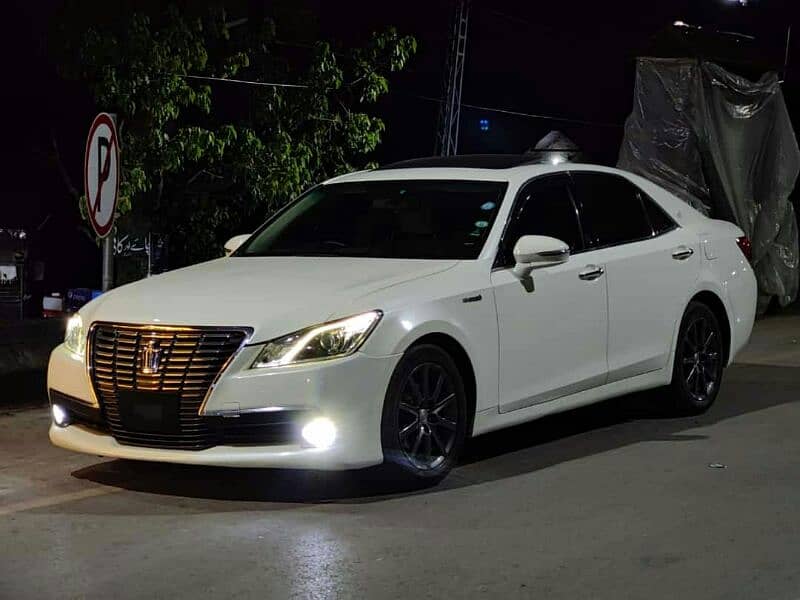 Toyota Crown 2014 Royal Saloon G 0