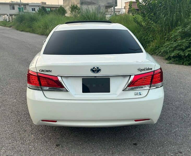 Toyota Crown 2014 Royal Saloon G 7