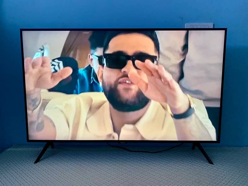 Samsung 43” Crystal UHD 4K HDR TV 3