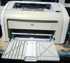 HP LASERJET 1020 ORIGNEL 220V GOOD CONDITION 1 toner extra